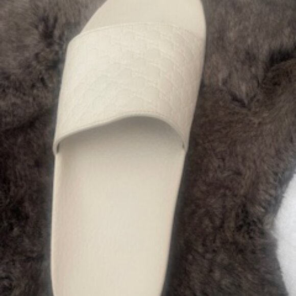 Gucci Slides - Picture 5 of 5